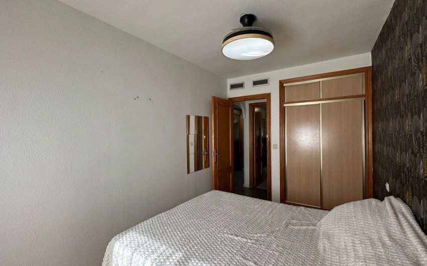 Revente - Apartamento -
Torrevieja - Centro