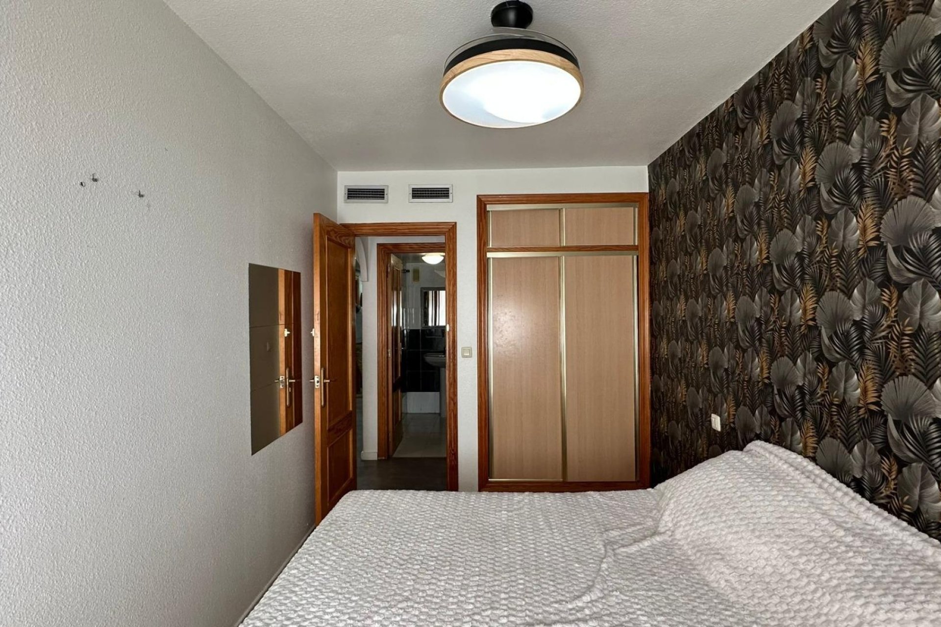 Revente - Apartamento -
Torrevieja - Centro