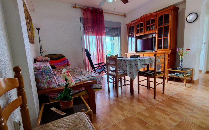 Revente - Apartamento -
Torrevieja - Centro