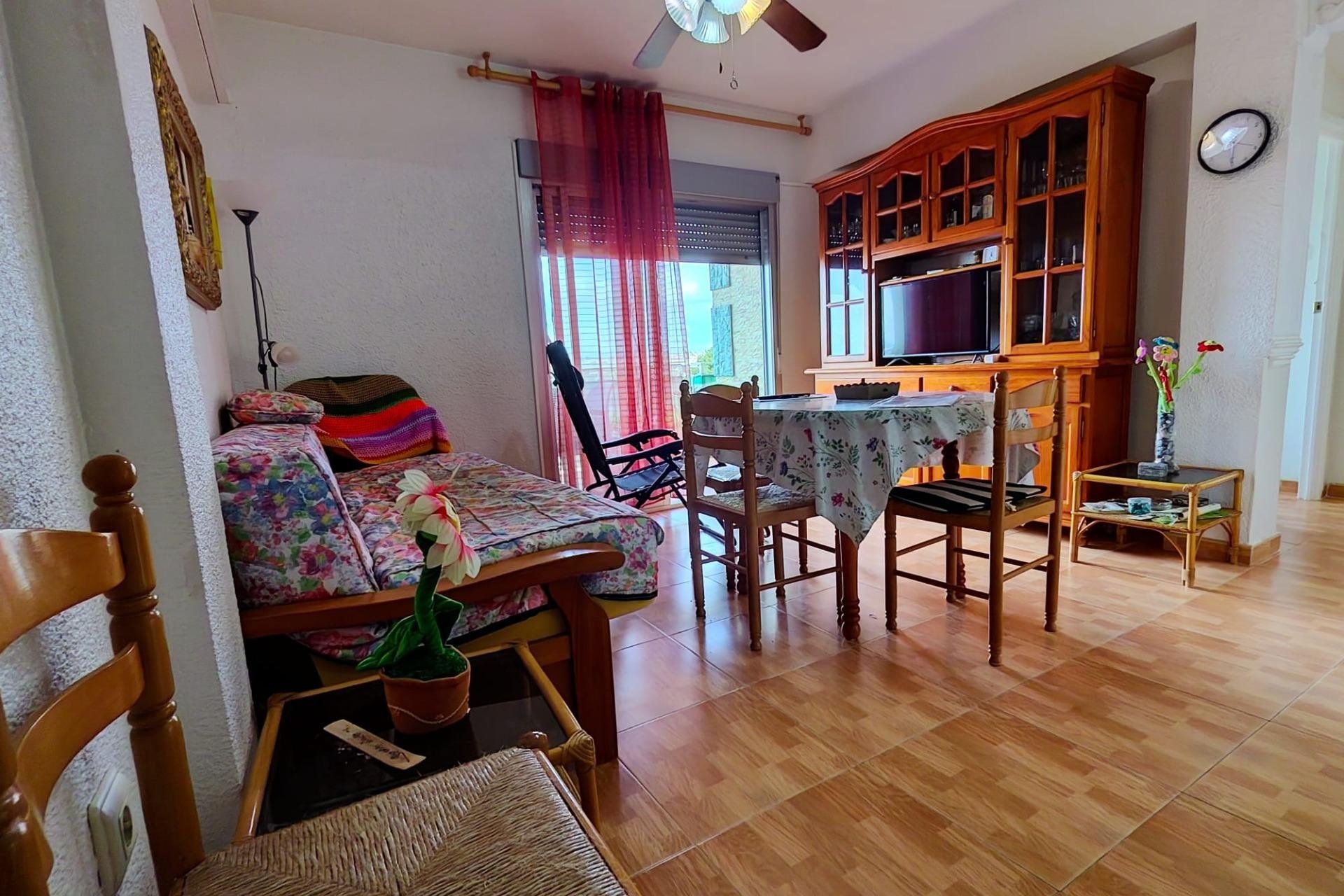 Revente - Apartamento -
Torrevieja - Centro