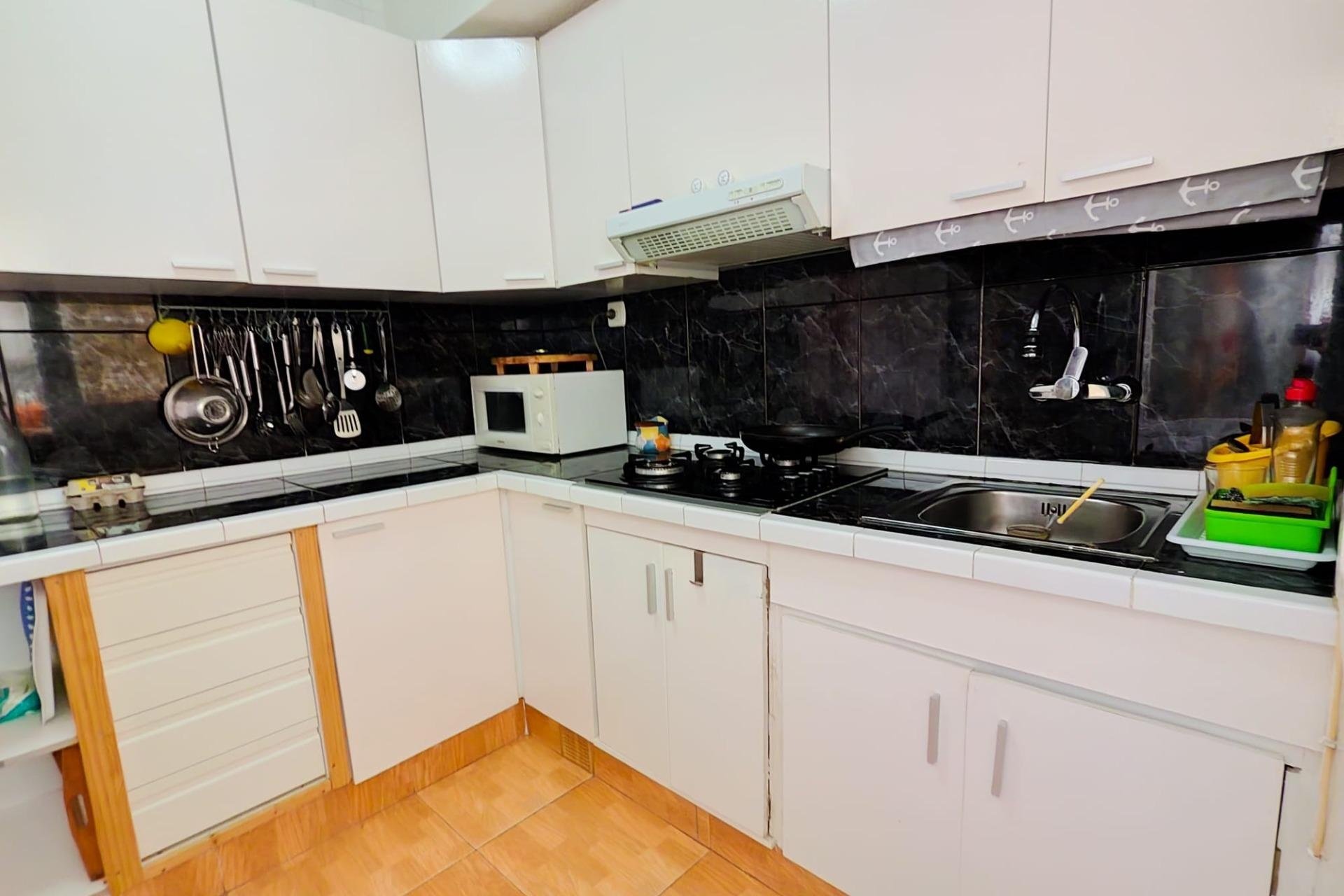 Revente - Apartamento -
Torrevieja - Centro