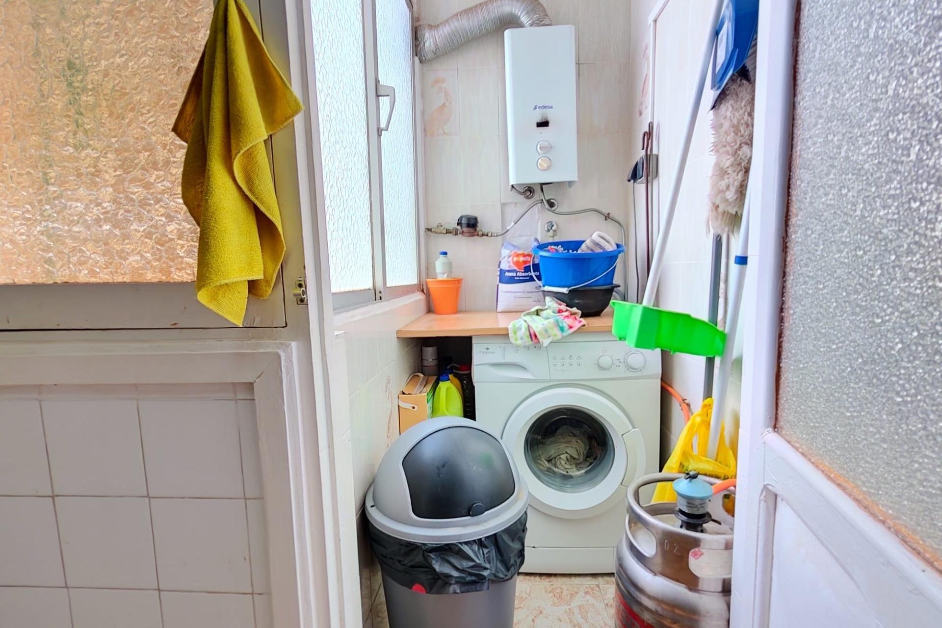 Revente - Apartamento -
Torrevieja - Centro