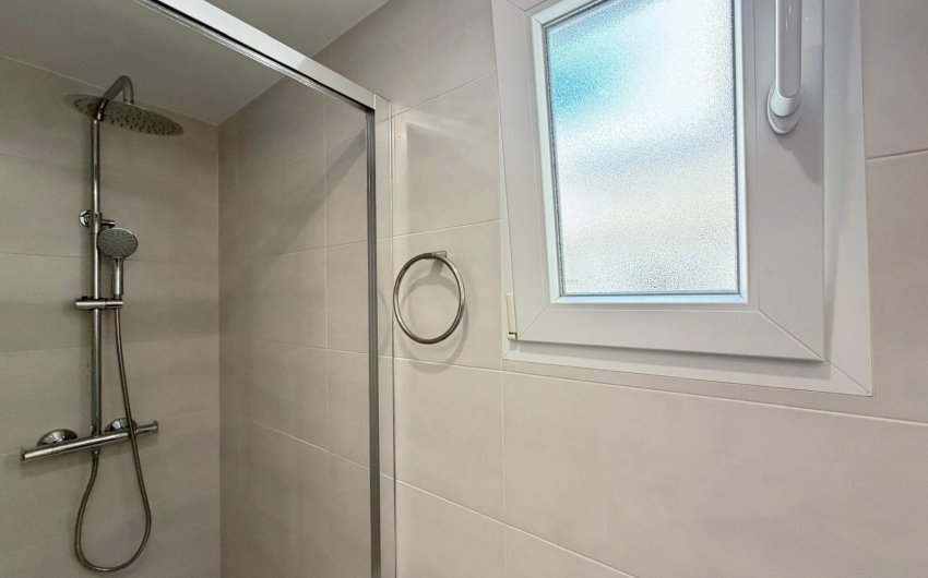 Revente - Apartamento -
Torrevieja - Centro