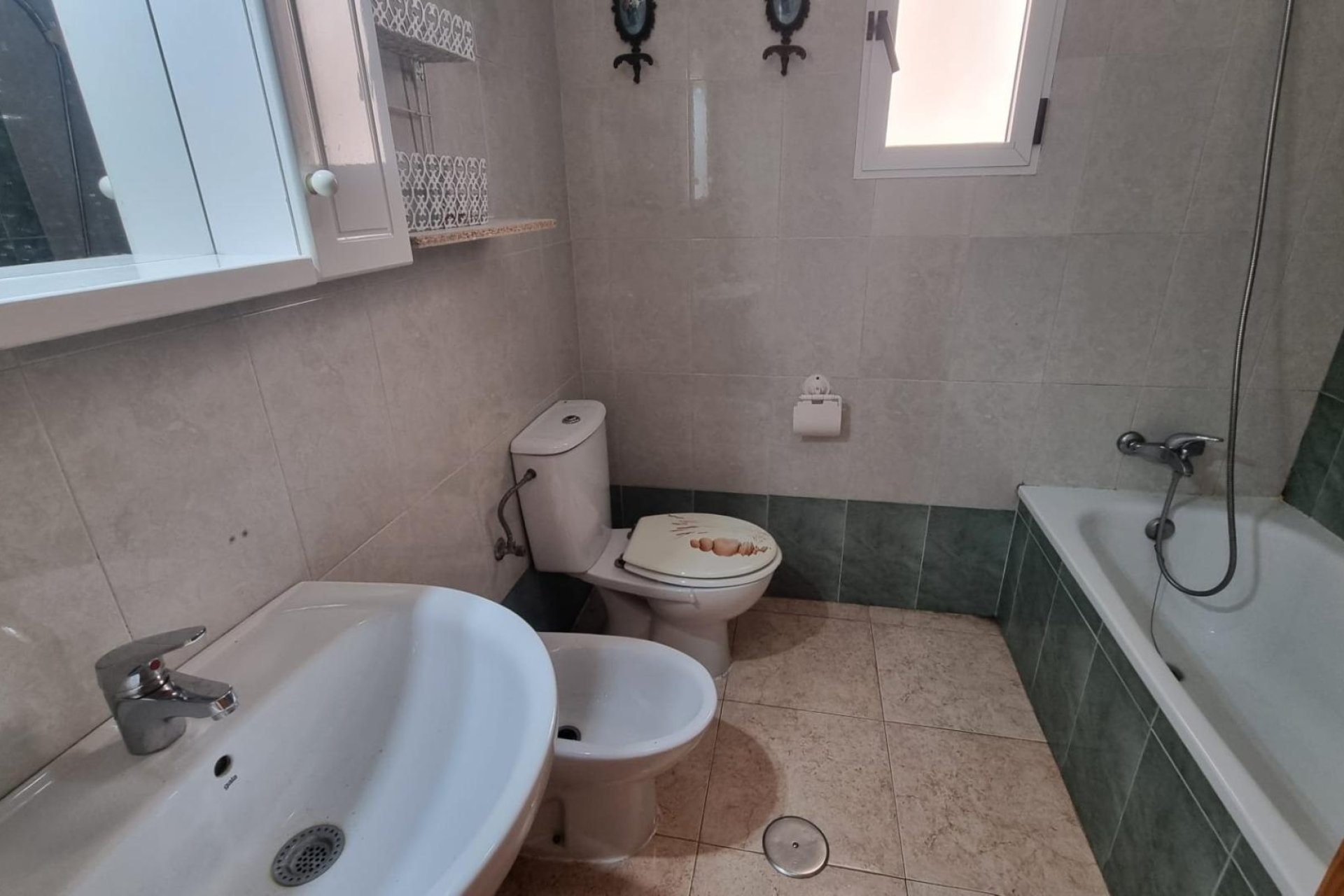 Revente - Apartamento -
Torrevieja - Centro
