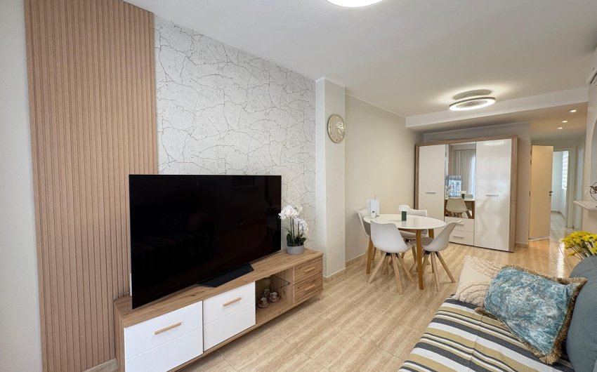 Revente - Apartamento -
Torrevieja - Centro