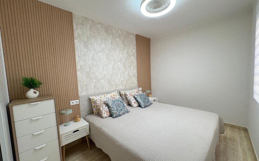 Revente - Apartamento -
Torrevieja - Centro