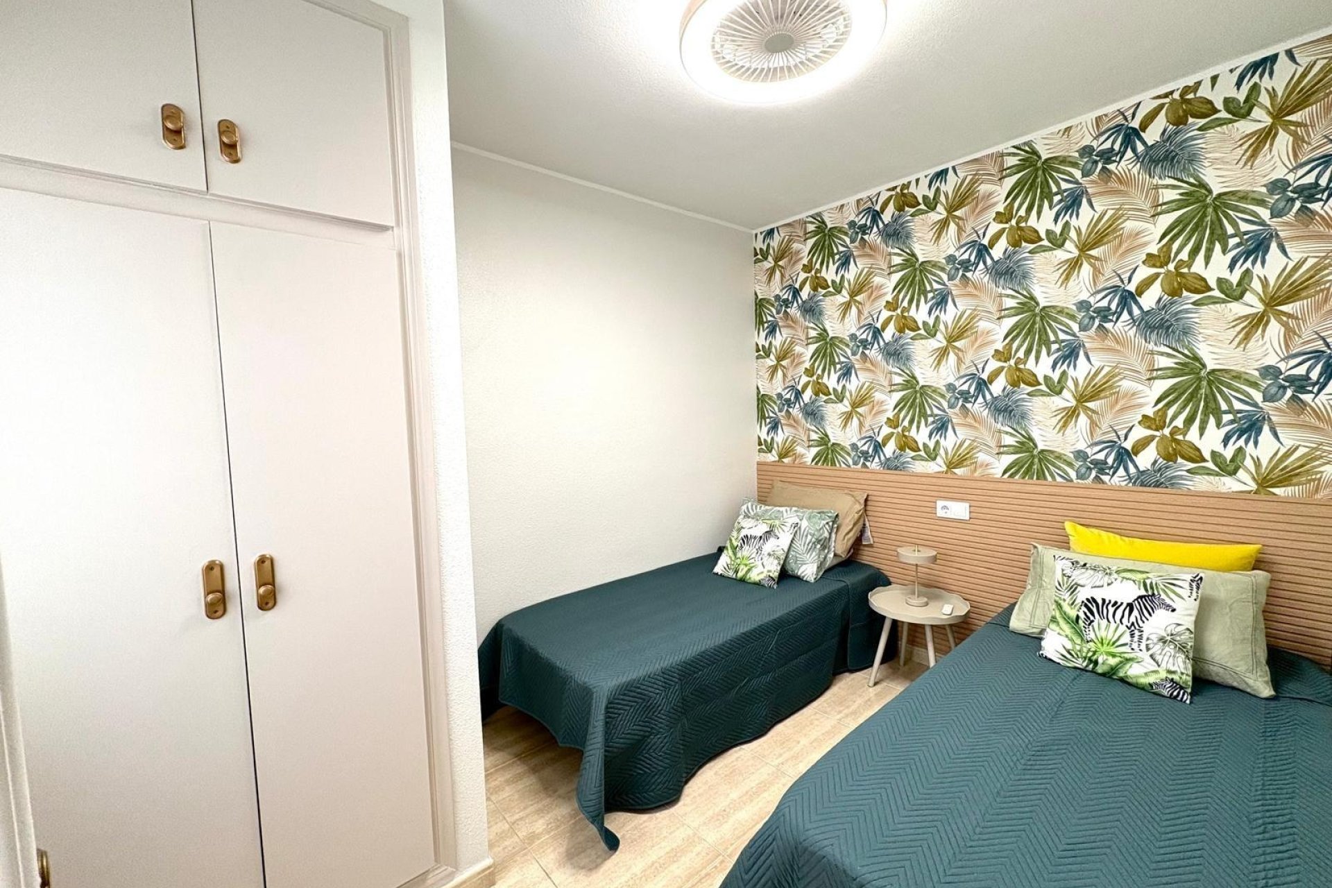 Revente - Apartamento -
Torrevieja - Centro