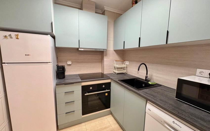 Revente - Apartamento -
Torrevieja - Centro