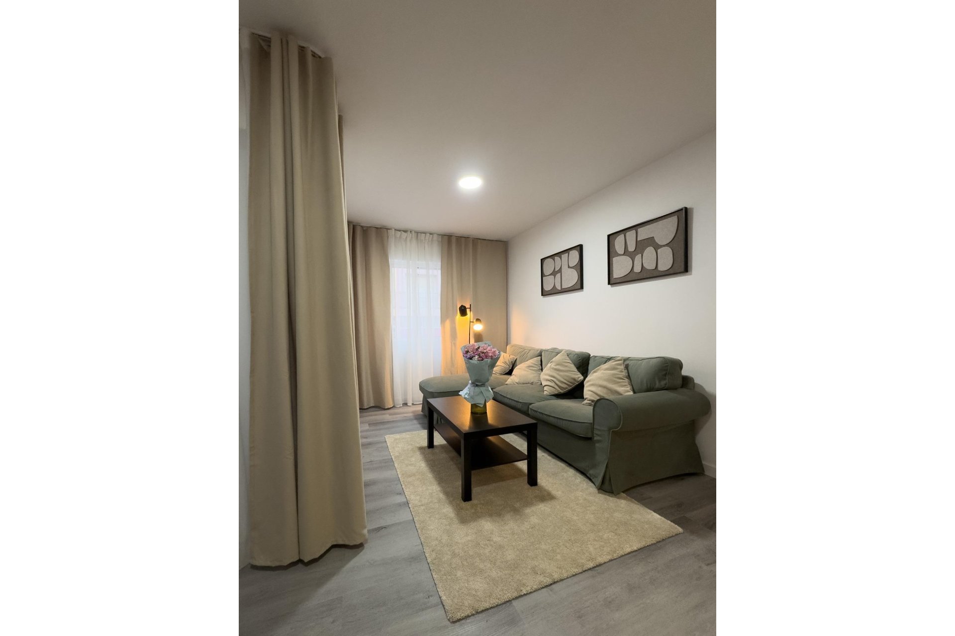 Revente - Apartamento -
Torrevieja - Centro