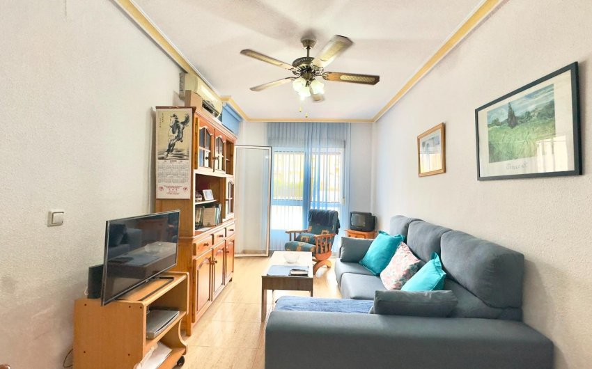 Revente - Apartamento -
Torrevieja - Centro