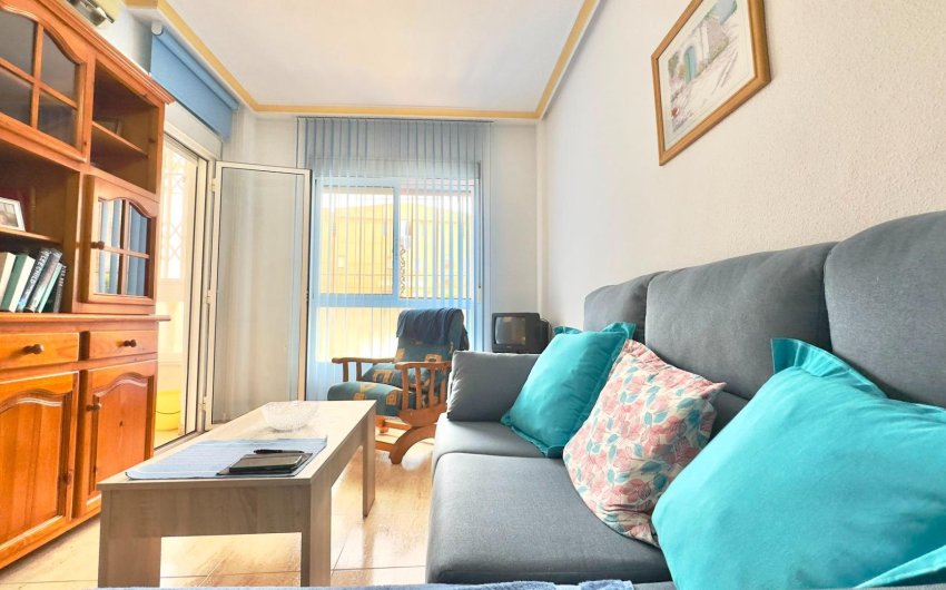 Revente - Apartamento -
Torrevieja - Centro