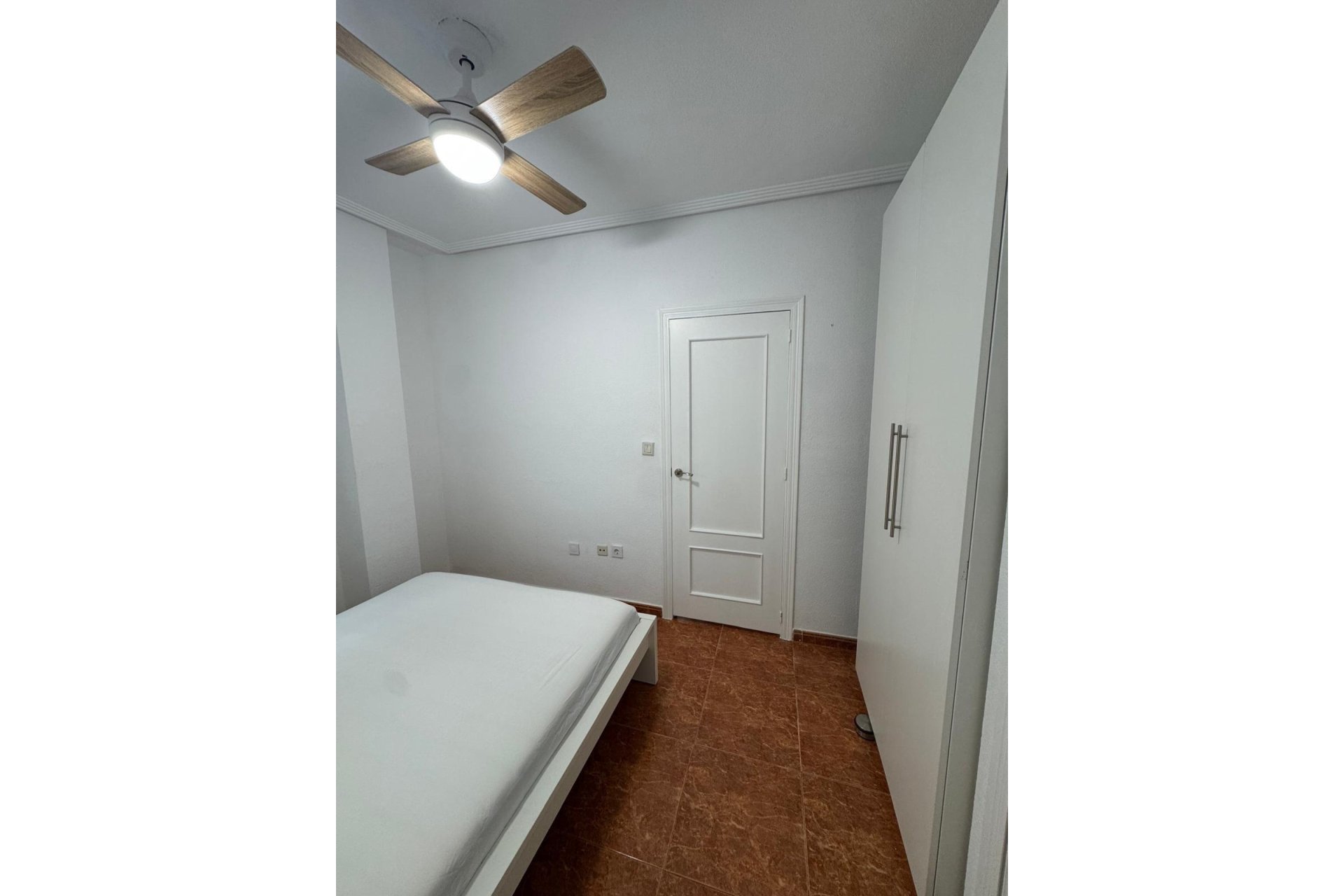 Revente - Apartamento -
Torrevieja - Centro