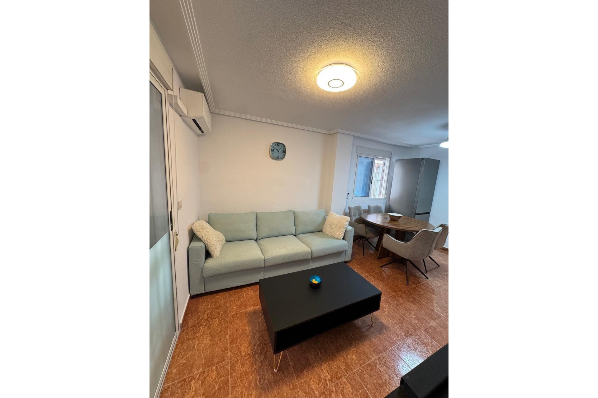 Revente - Apartamento -
Torrevieja - Centro