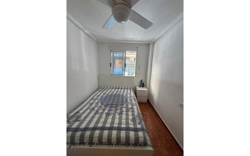 Revente - Apartamento -
Torrevieja - Centro