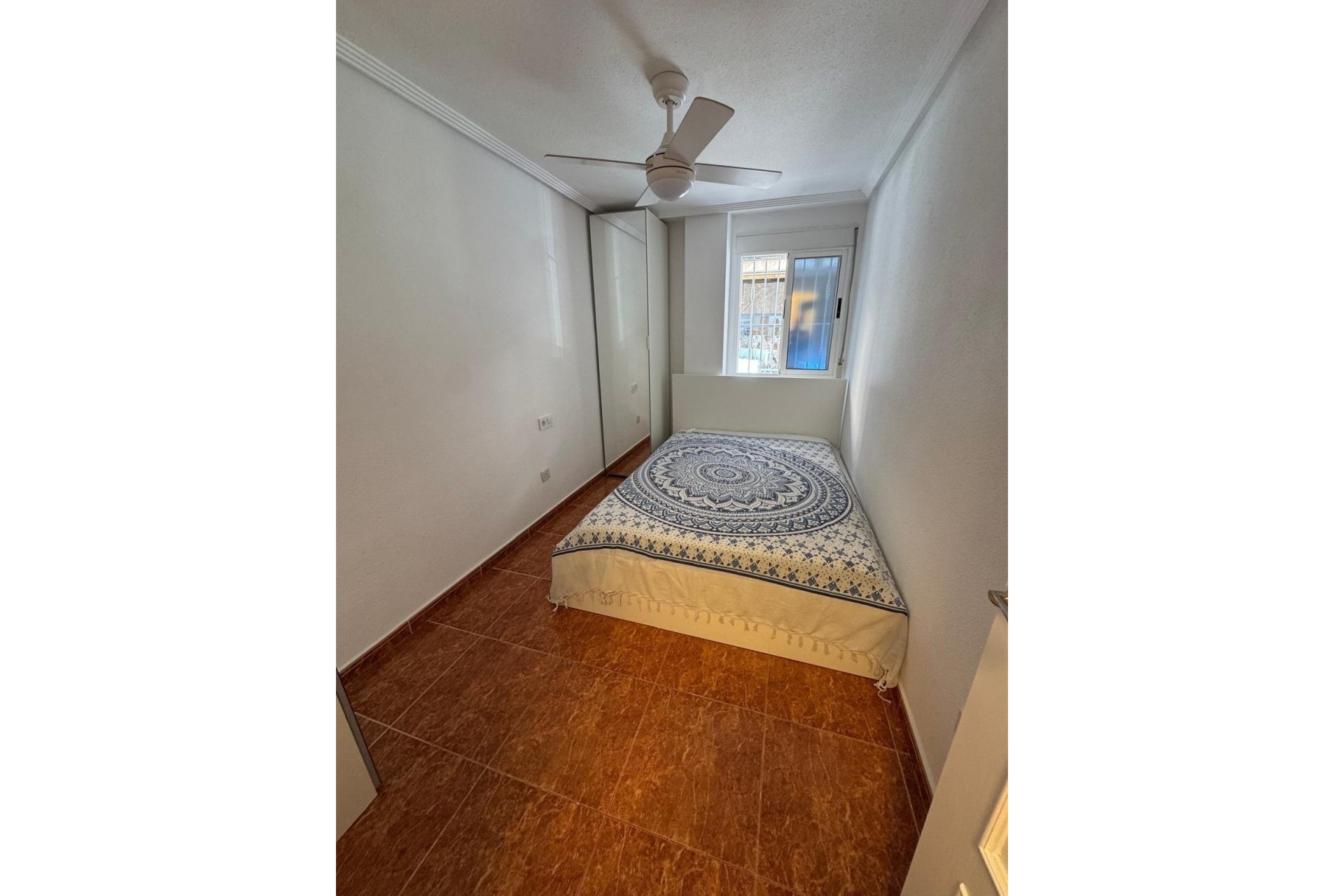 Revente - Apartamento -
Torrevieja - Centro