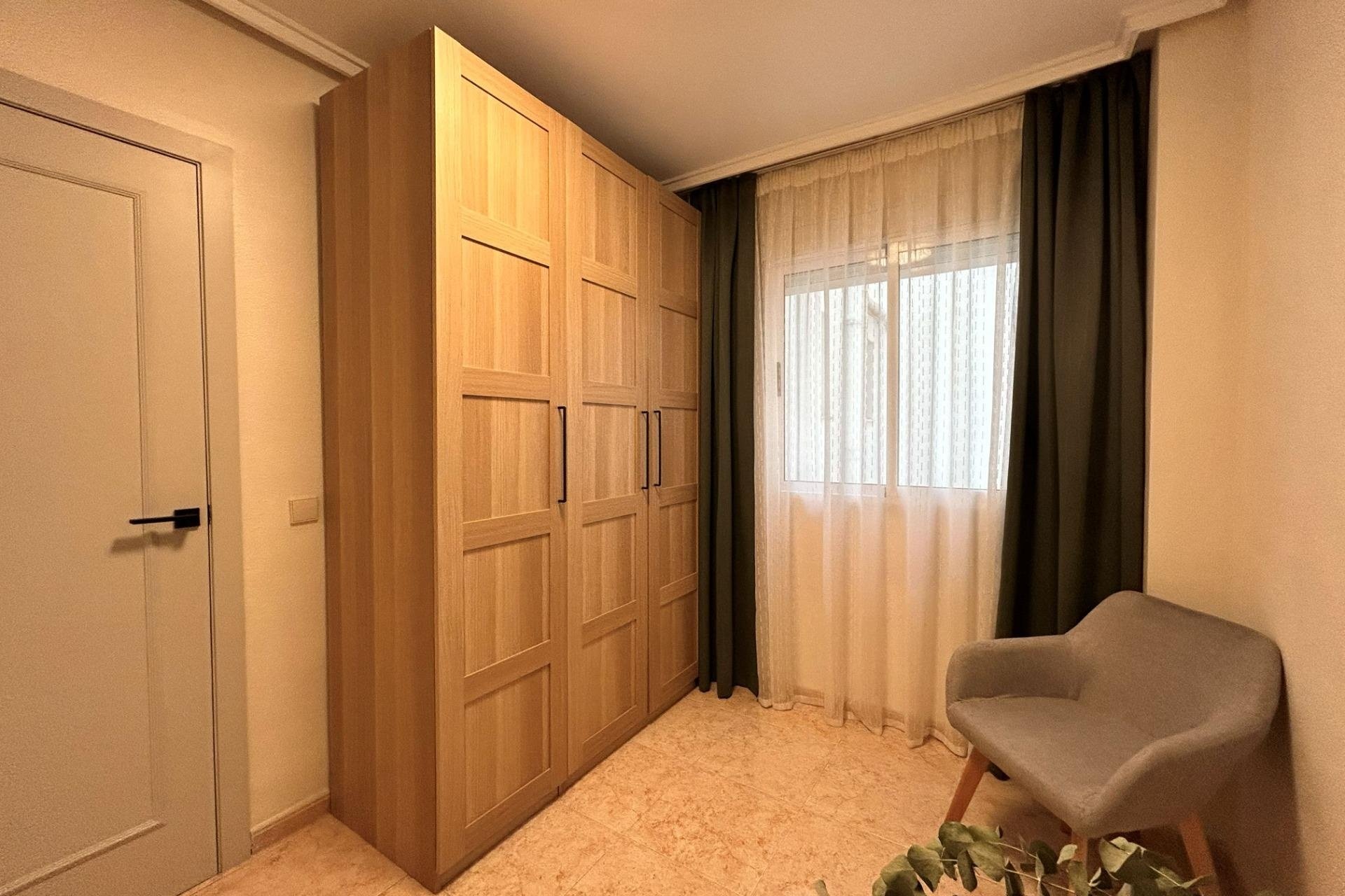 Revente - Apartamento -
Torrevieja - Centro
