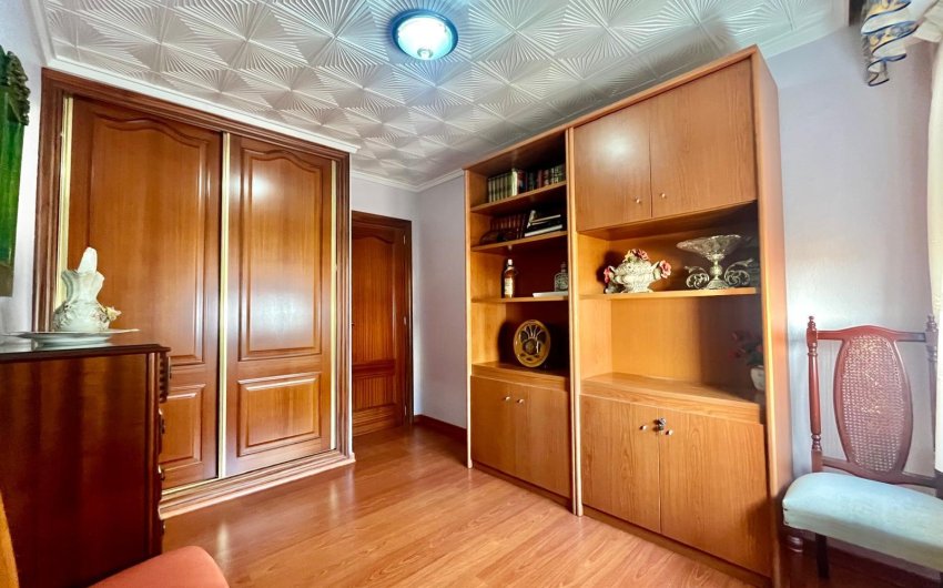 Revente - Apartamento -
Torrevieja - Centro