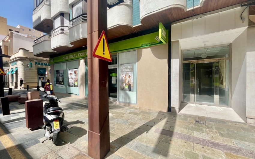 Revente - Apartamento -
Torrevieja - Centro