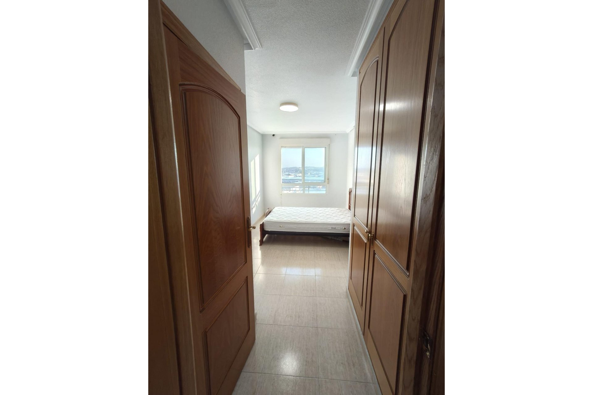Revente - Apartamento -
Torrevieja - Centro