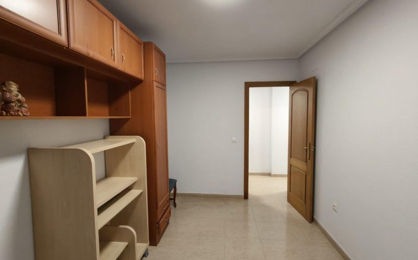 Revente - Apartamento -
Torrevieja - Centro