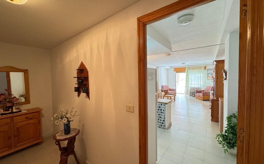 Revente - Apartamento -
Torrevieja - Centro