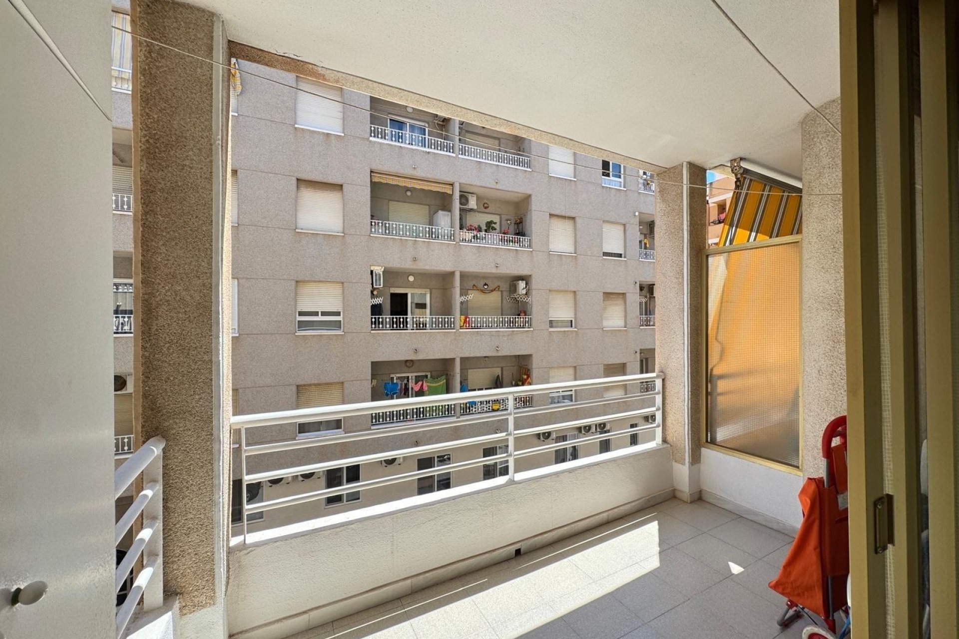 Revente - Apartamento -
Torrevieja - Centro