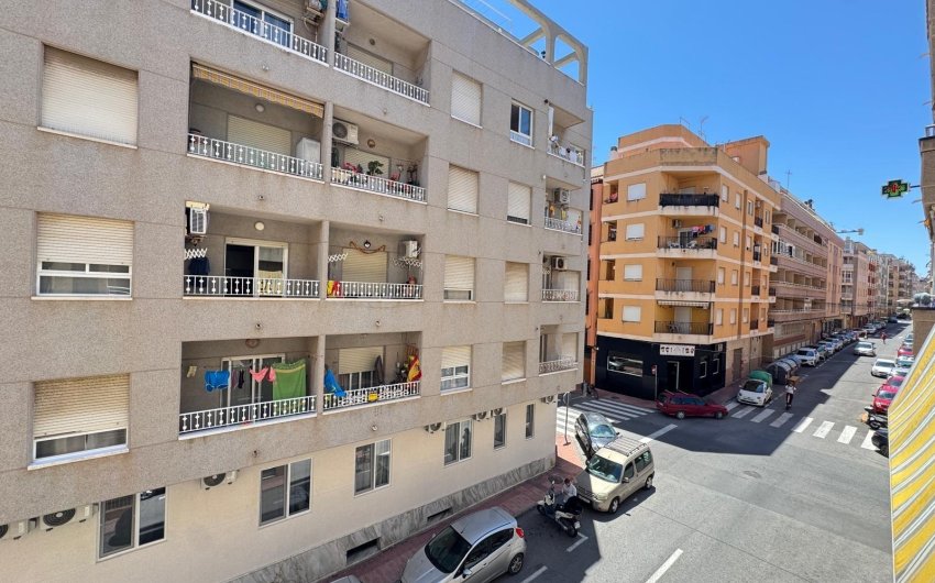 Revente - Apartamento -
Torrevieja - Centro