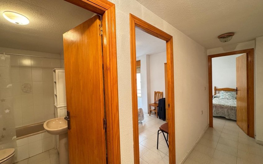 Revente - Apartamento -
Torrevieja - Centro