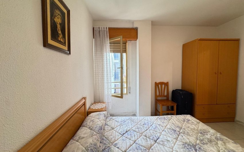 Revente - Apartamento -
Torrevieja - Centro