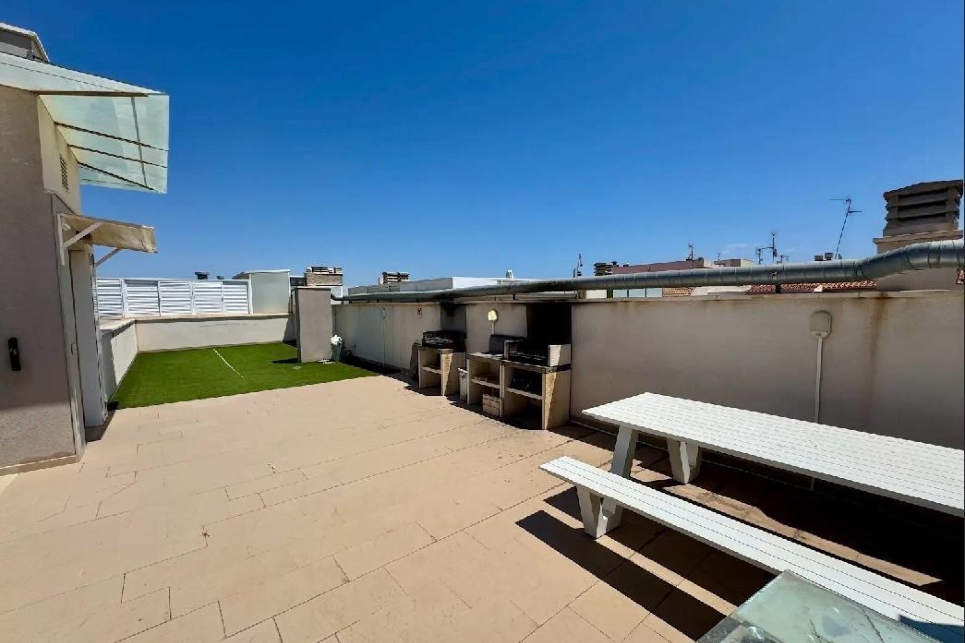 Revente - Apartamento -
Torrevieja - Centro