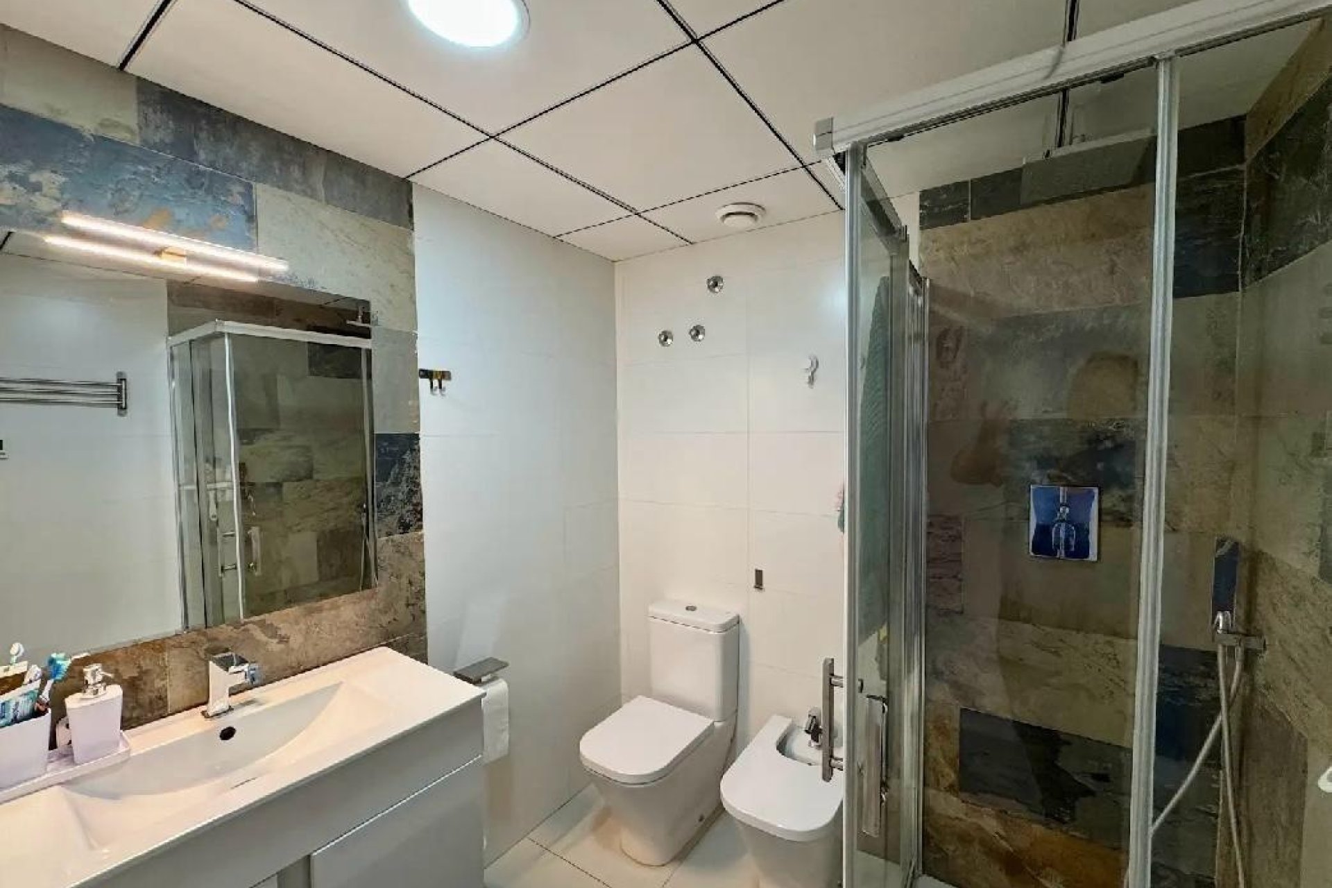 Revente - Apartamento -
Torrevieja - Centro