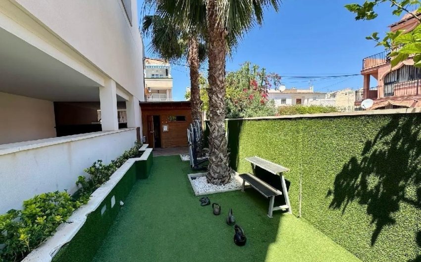 Revente - Apartamento -
Torrevieja - Centro