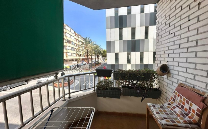 Revente - Apartamento -
Torrevieja - Centro