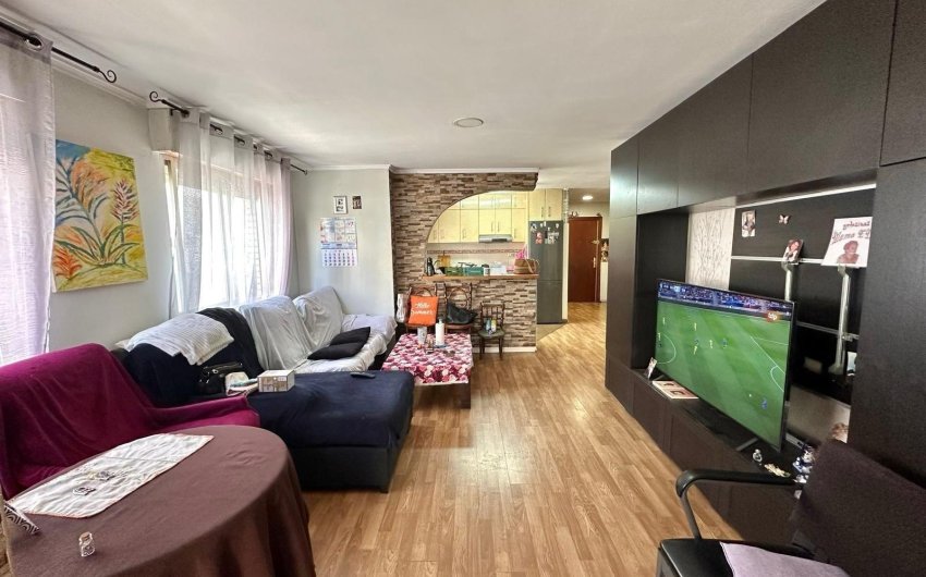 Revente - Apartamento -
Torrevieja - Centro