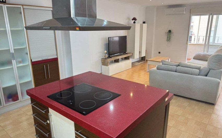 Revente - Apartamento -
Torrevieja - Centro