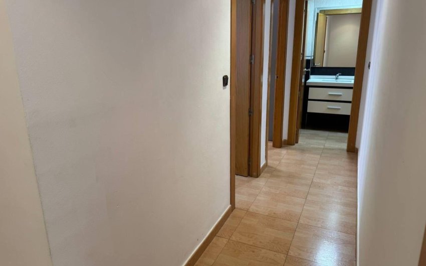Revente - Apartamento -
Torrevieja - Centro