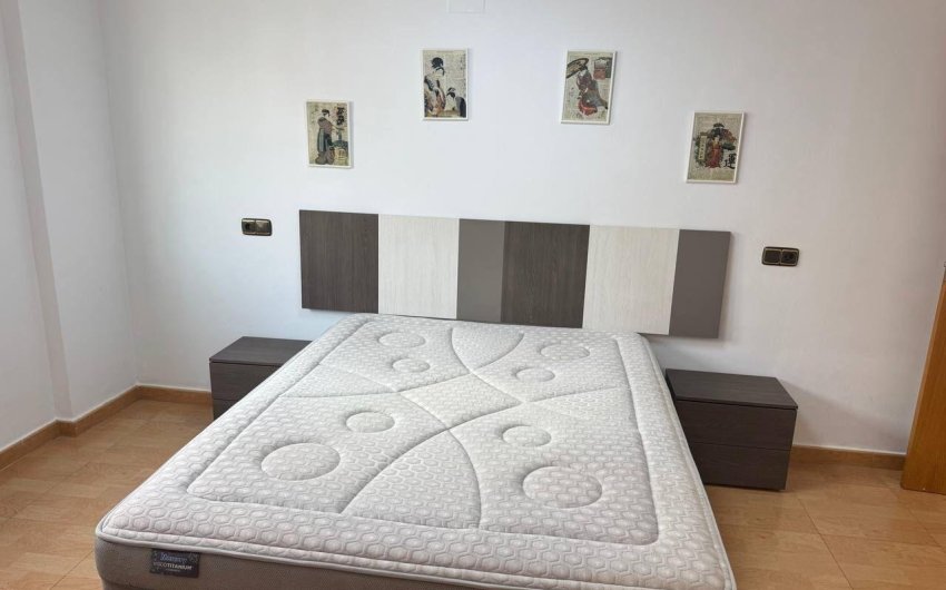 Revente - Apartamento -
Torrevieja - Centro