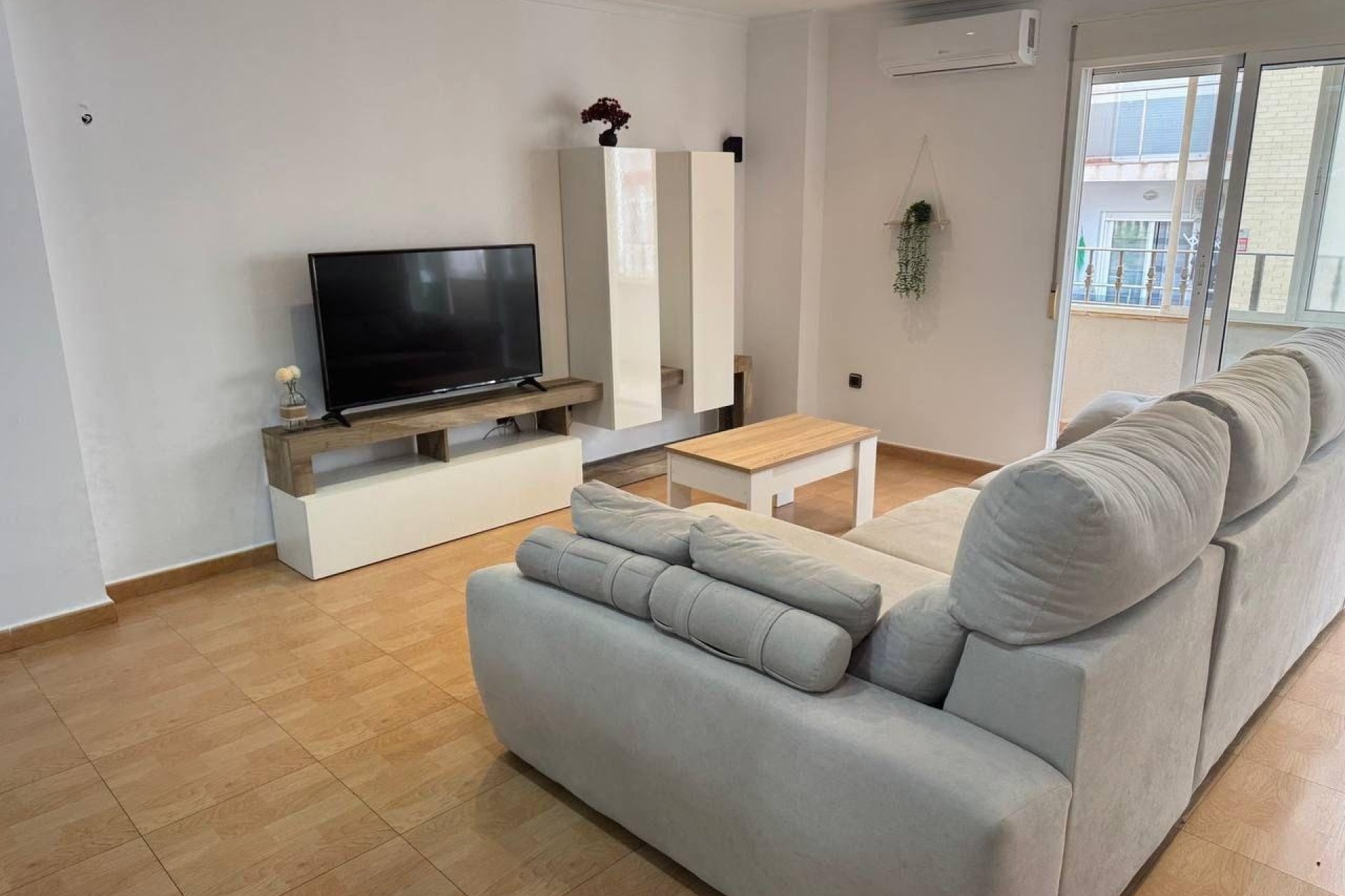 Revente - Apartamento -
Torrevieja - Centro