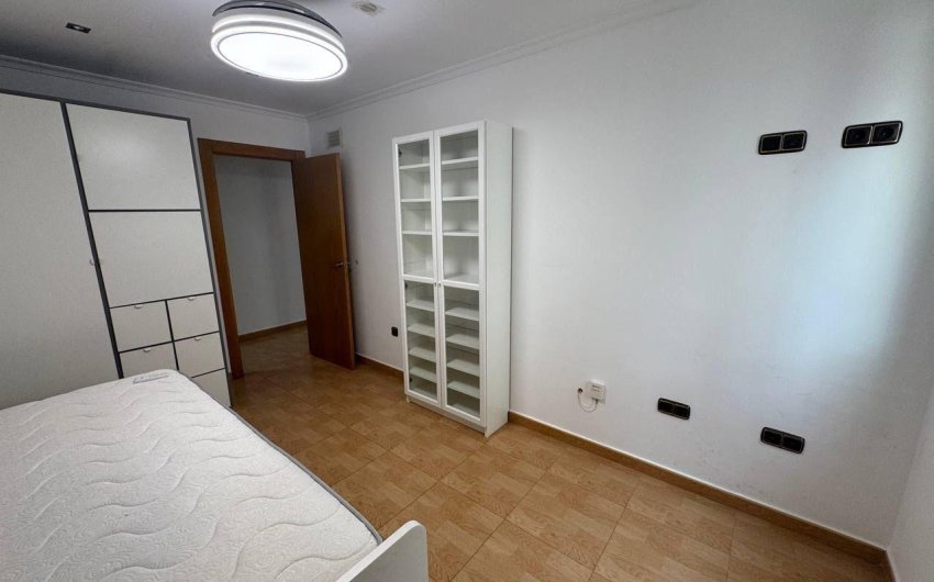 Revente - Apartamento -
Torrevieja - Centro