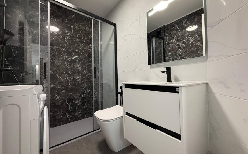 Revente - Apartamento -
Torrevieja - Centro