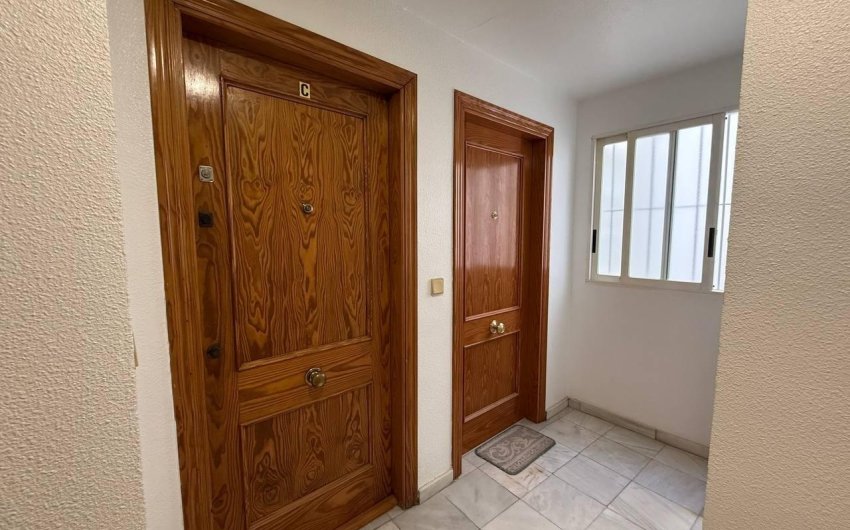 Revente - Apartamento -
Torrevieja - Centro