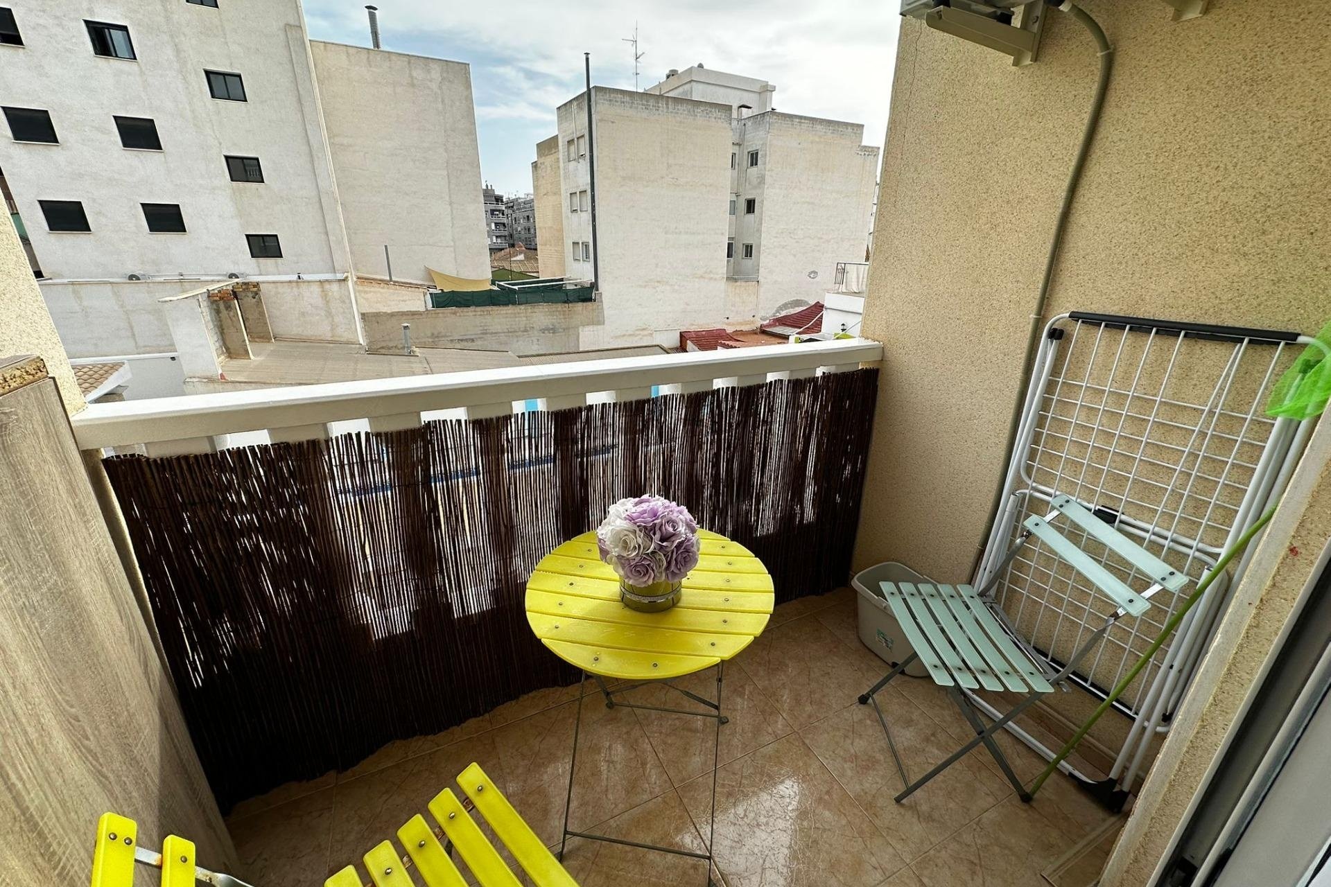 Revente - Apartamento -
Torrevieja - Centro