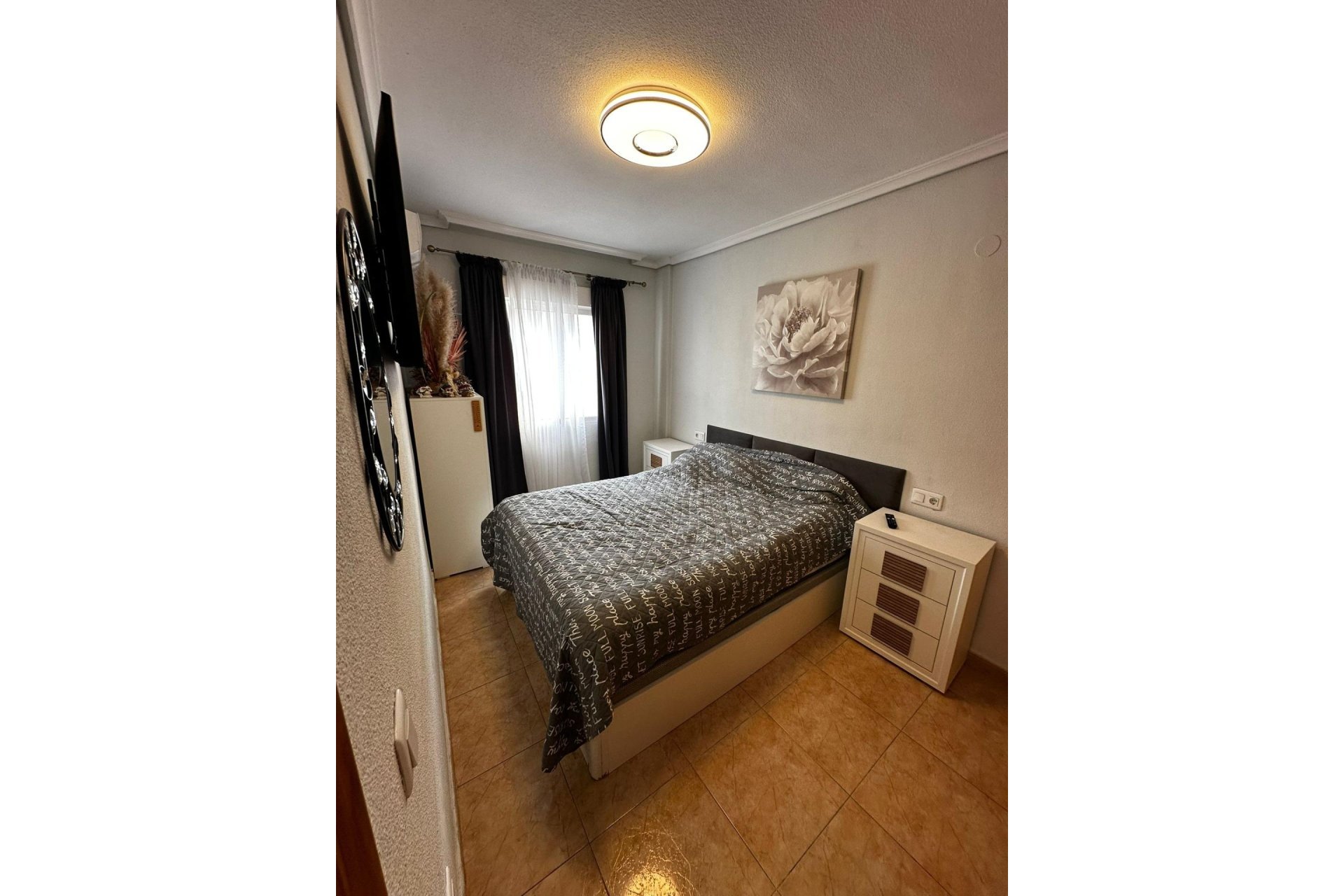 Revente - Apartamento -
Torrevieja - Centro
