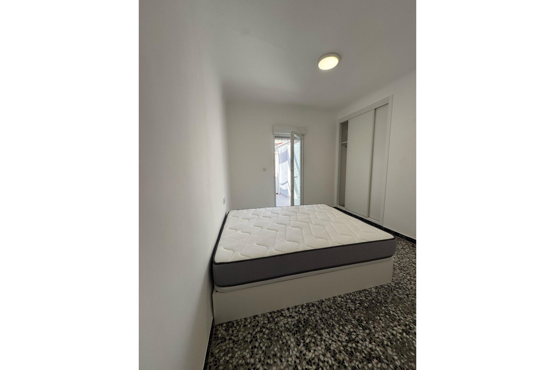 Revente - Apartamento -
Torrevieja - Centro