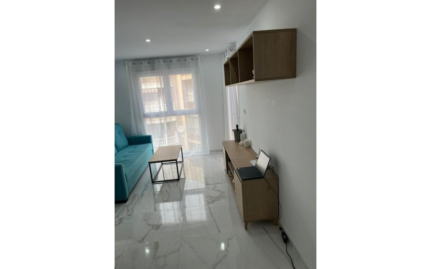 Revente - Apartamento -
Torrevieja - Centro