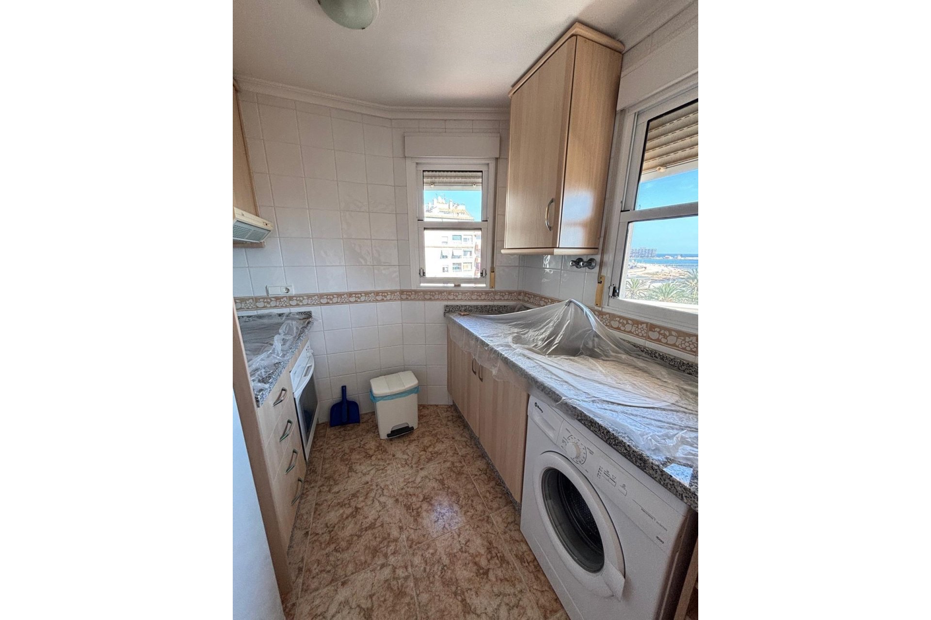 Revente - Apartamento -
Torrevieja - Playa del Cura