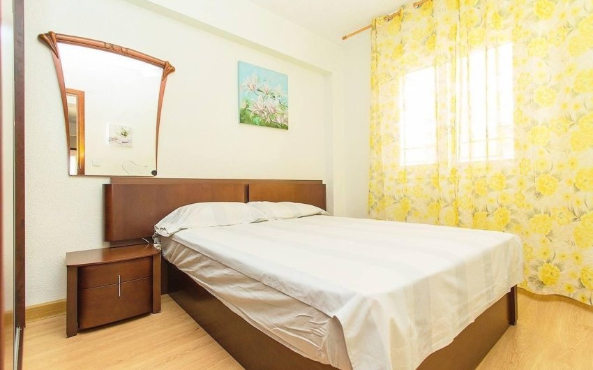 Revente - Apartamento -
Torrevieja - Playa del Cura