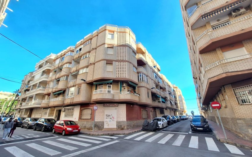 Revente - Apartamento -
Torrevieja - Playa del Cura