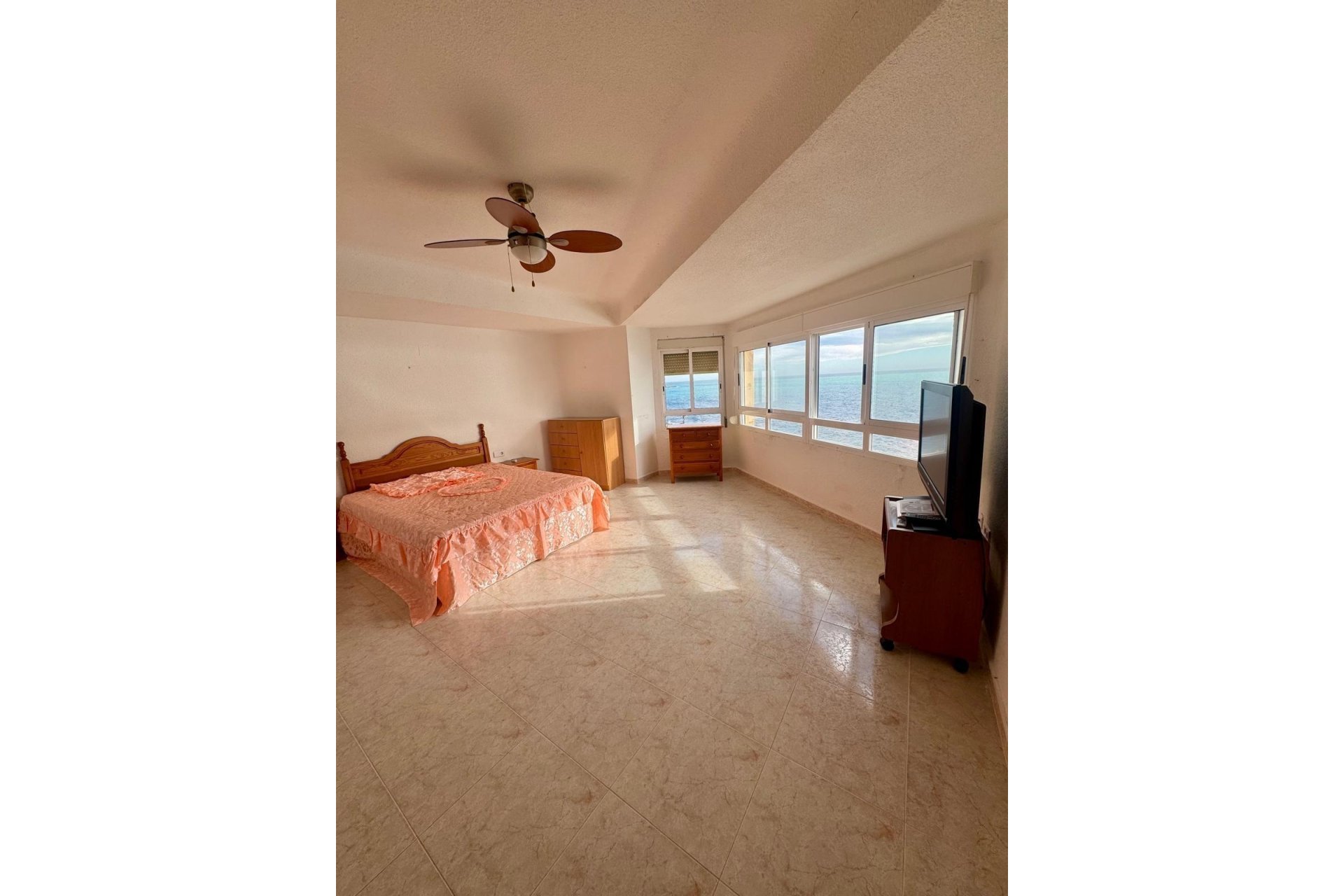 Revente - Apartamento -
Torrevieja - Playa del Cura