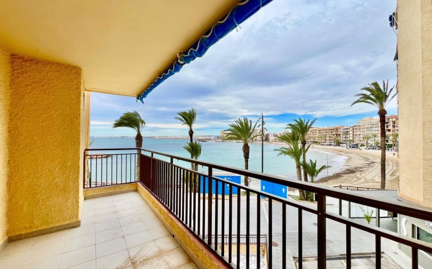 Revente - Apartamento -
Torrevieja - Playa del Cura